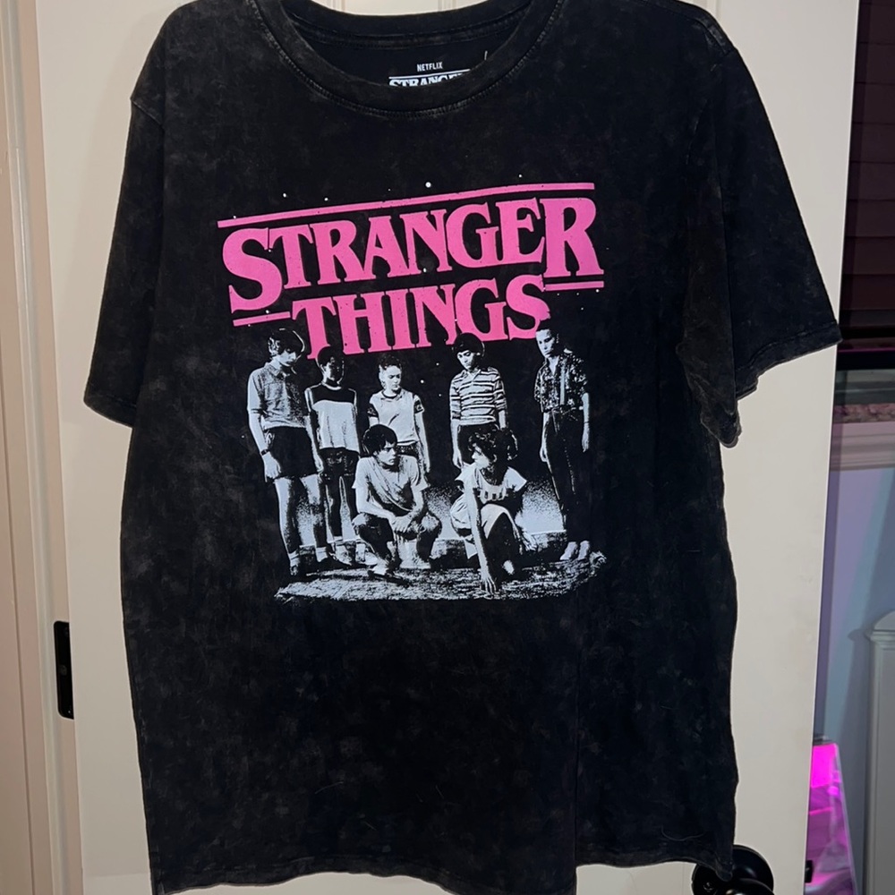 Stranger Things Graphic T